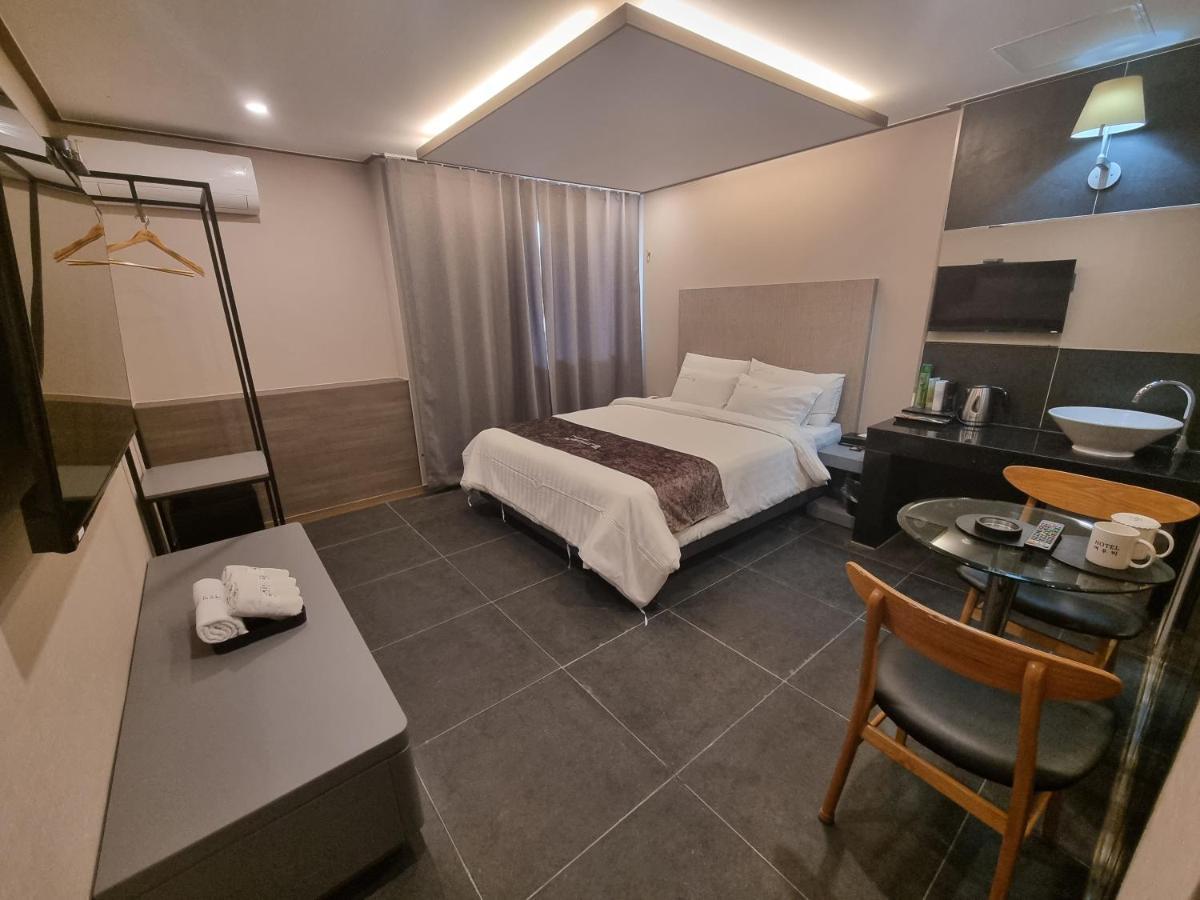 Yeoubi Hotel Jinju Bagian luar foto