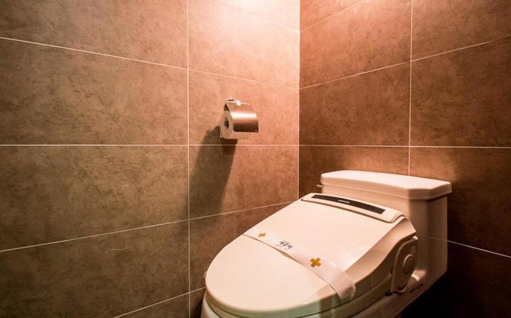 Yeoubi Hotel Jinju Bagian luar foto